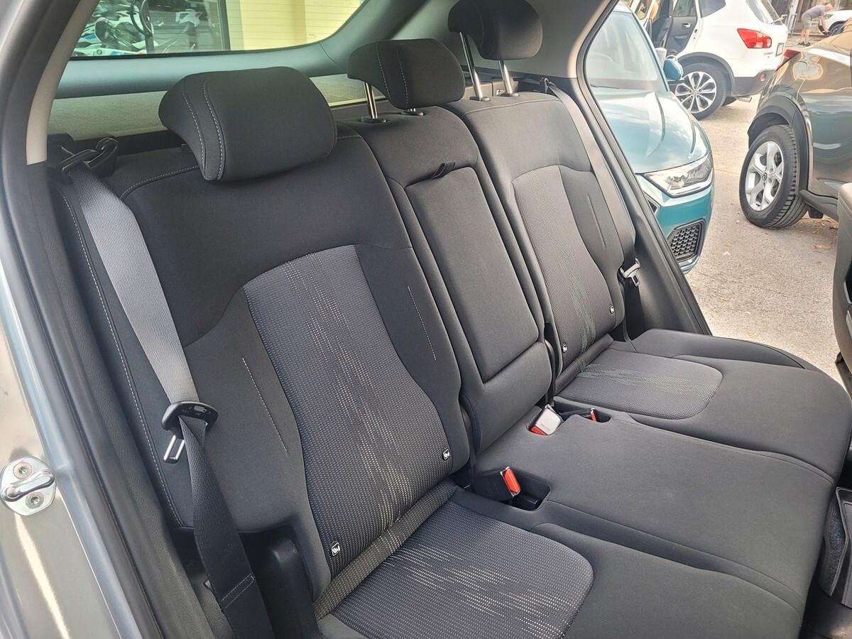 Kia Sportage 1.6 TGDi HEV AT Style
