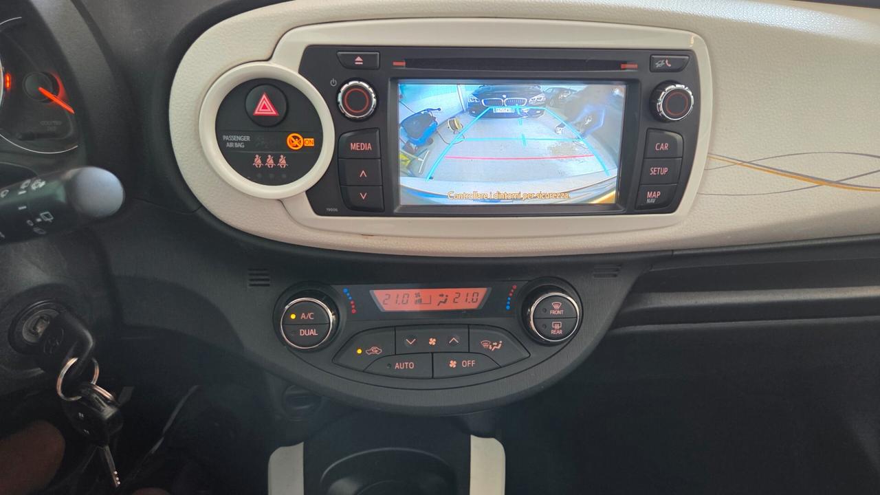 Toyota Yaris 1.3 5 porte Trend unico proprietario
