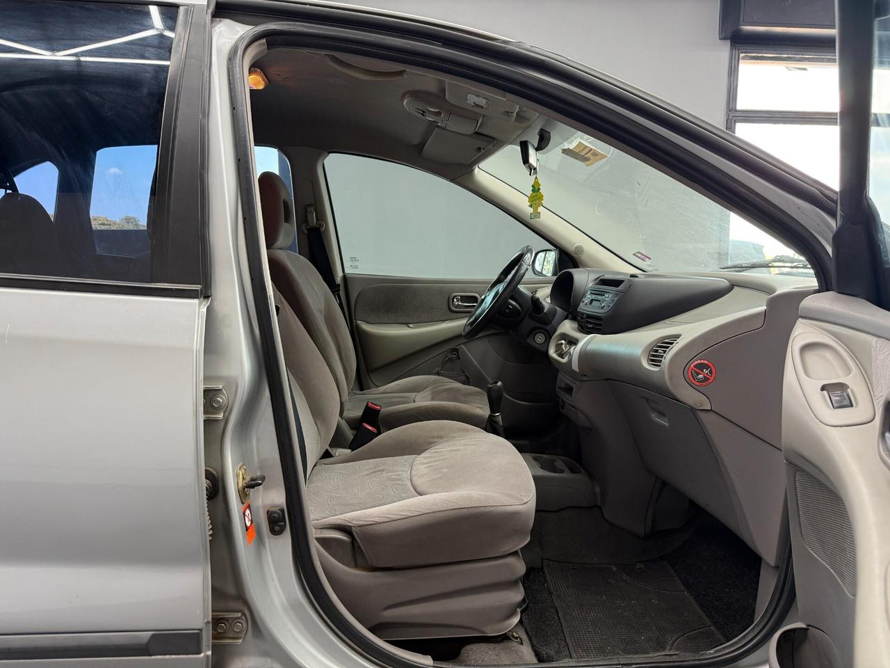Nissan Almera Tino 1.5 dCi cat 5 porte Visia