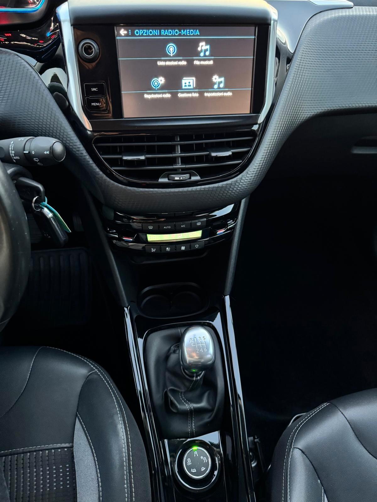 Peugeot 2008 BlueHDi 100 S&S Allure