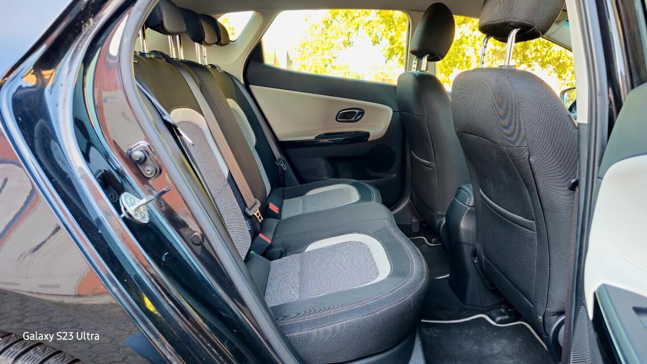 Kia Ceed full optional navi/ retrocamera Garanzia 12 mesi ok neopatentati