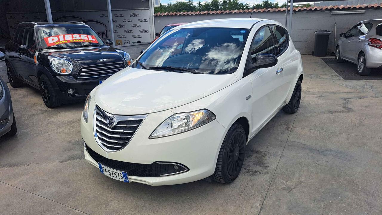 Lancia Ypsilon 1.3 MJT 16V 95 CV S&S Gold