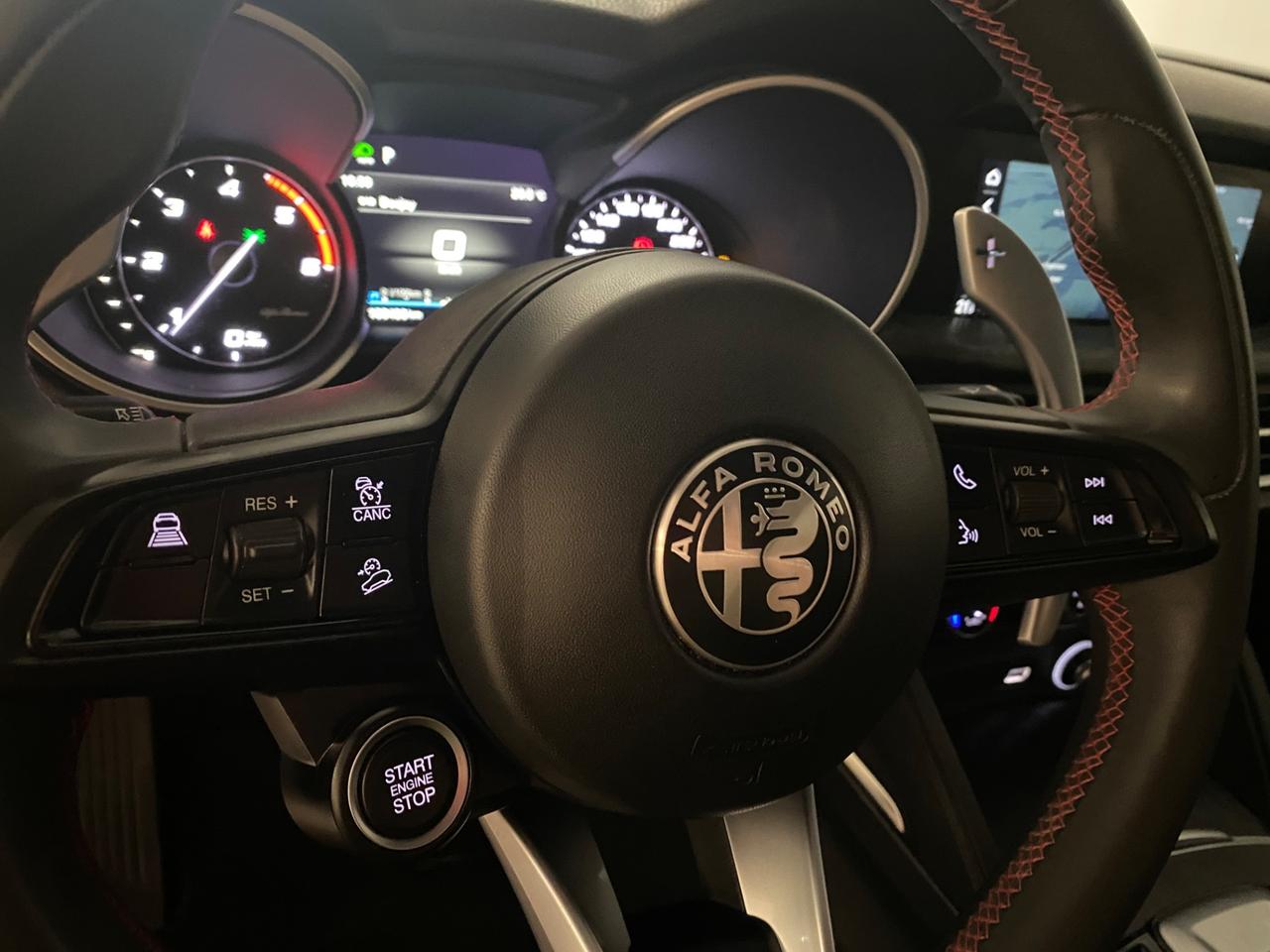 Alfa Romeo Stelvio 2.2 t Aziendale- Palette F1 al volante