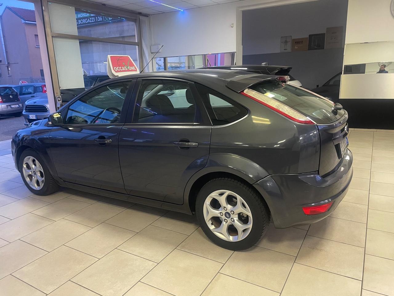 Ford Focus 1.6 (100CV) 5p. GHIA - Nessun vincolo -