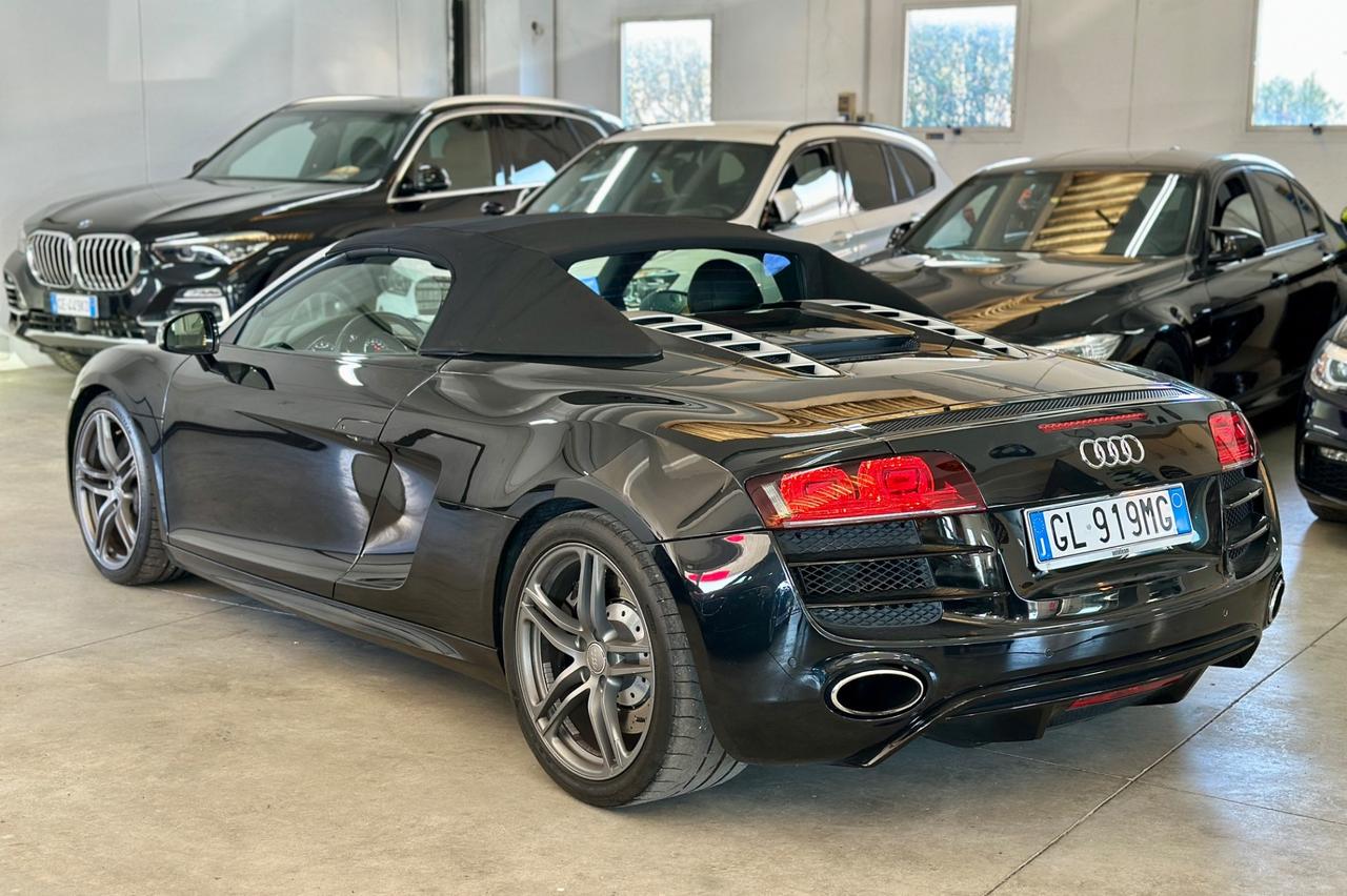 Audi R8 Spyder 5.2 V10 FSI quattro R tronic