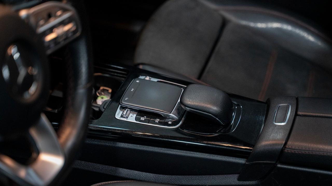 Mercedes-benz A 180 D PREMIUM PLUS AMG TETTO PACK LUCI XENO NAVI FULL