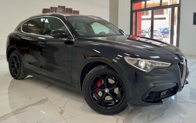 Alfa Romeo Stelvio 2.2 Turbodiesel 180 CV AT8 RWD Super