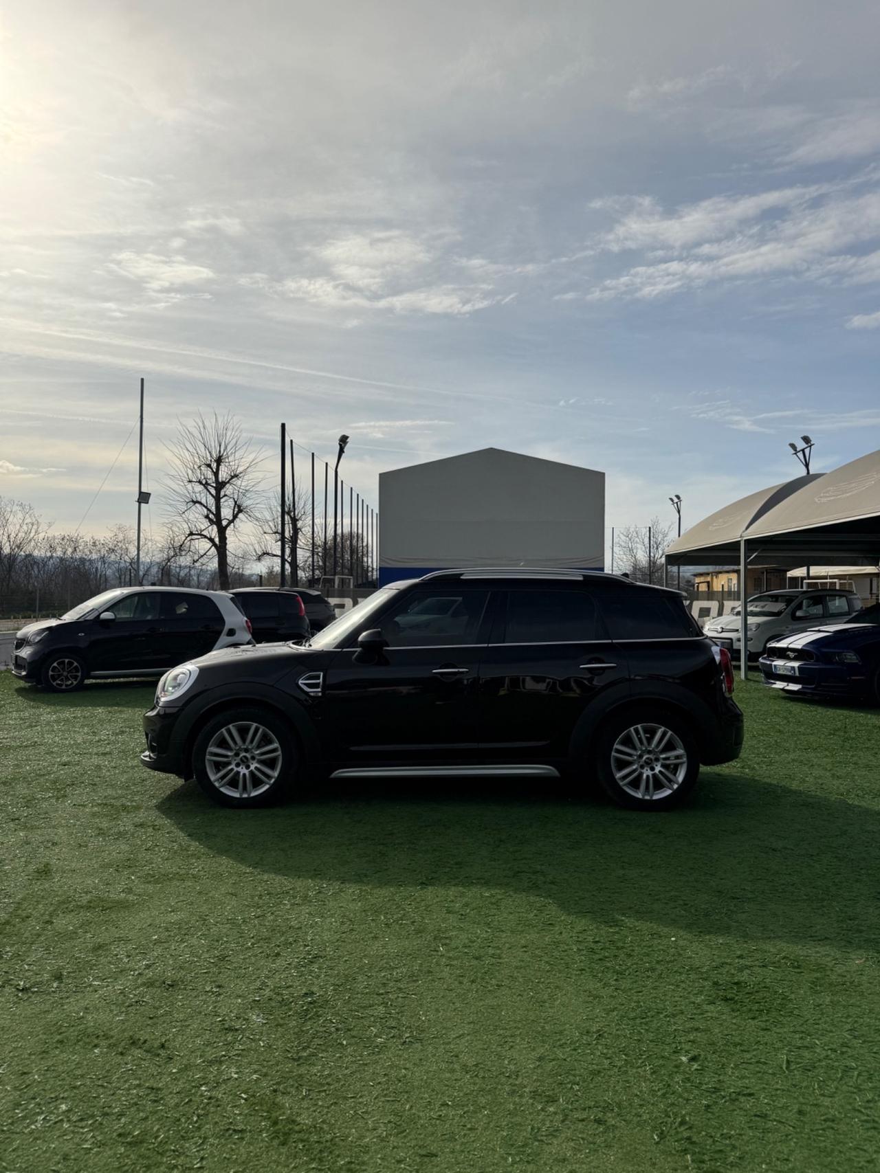 Mini Cooper Countryman 1.5 Benz