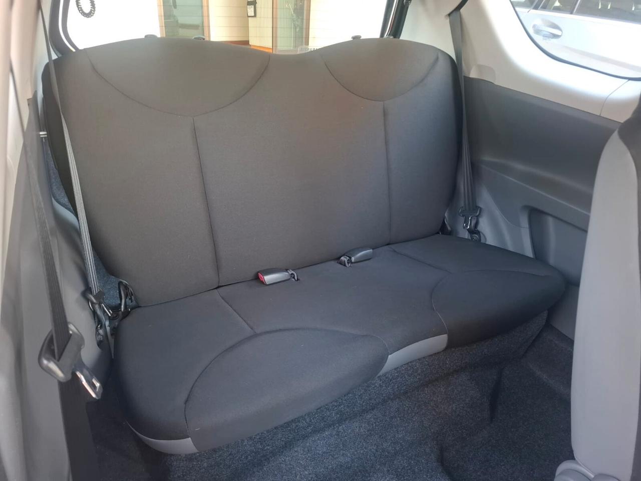 Toyota Aygo 1.0 12V VVT-i 3 porte Sol 68Cv (50Kw)