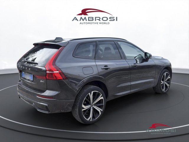 VOLVO XC60 B4 (d) AWD automatico Ultimate Dark