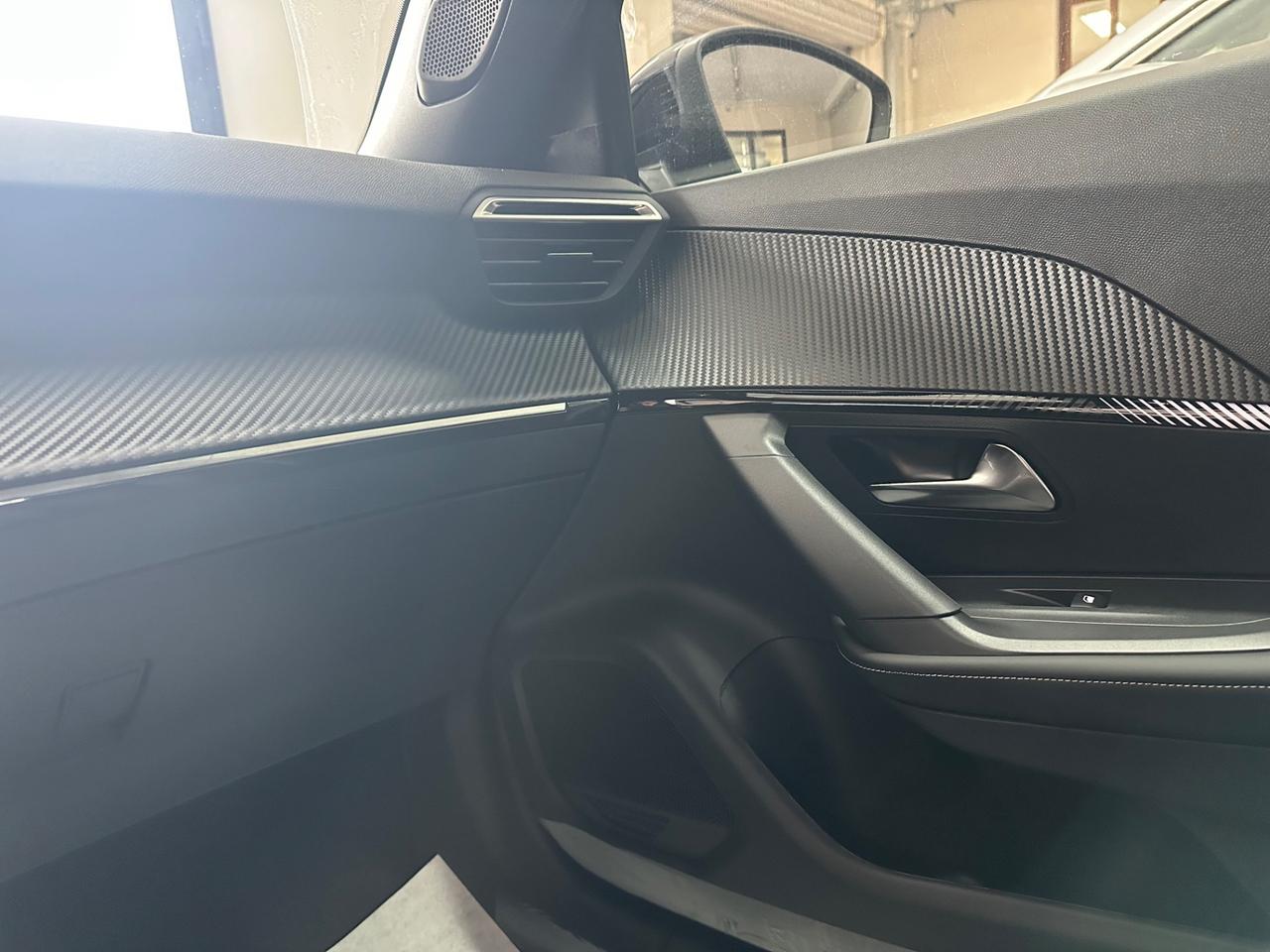 Peugeot 2008 Hybrid 110 e-DCS6 Allure