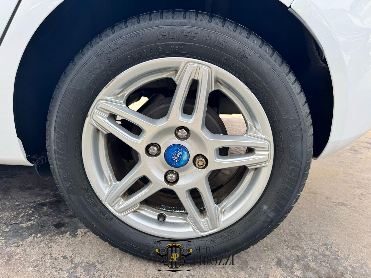 FORD FIESTA 1.4 BENZ/GPL ANNO 2014 CON 140MILA KM