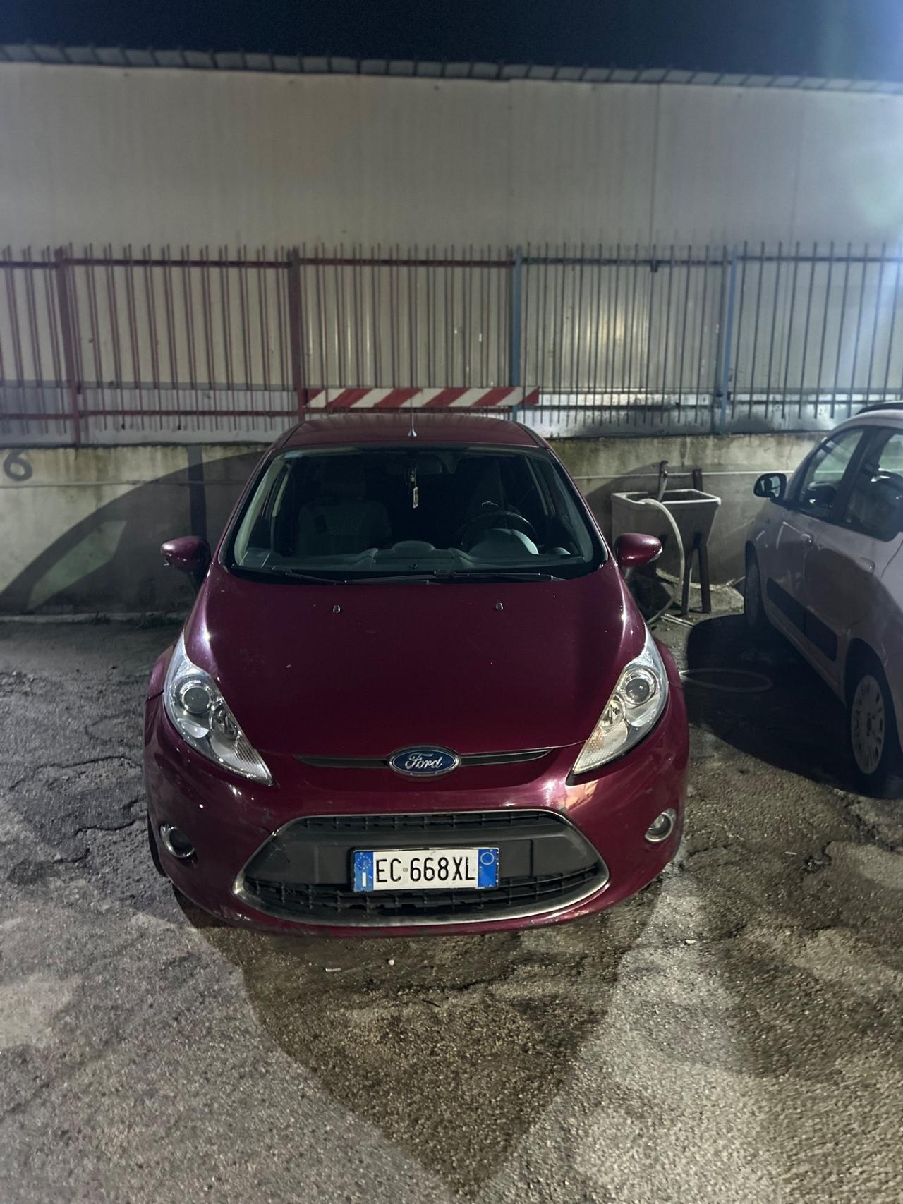 Ford Fiesta 1.6 TDCi 90CV 5 porte DPF Titanium