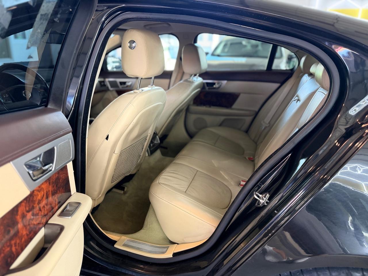 Jaguar XF 3.0 DS V6 275CV 2012