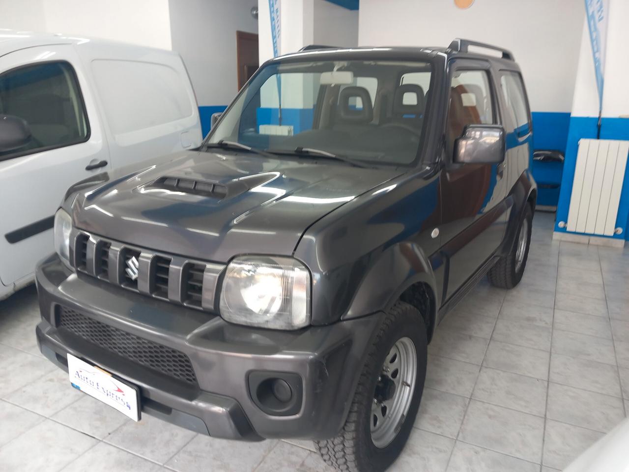 Suzuki Jimny anno 2010 1.5 DDiS cat 4WD Special km 112 mila