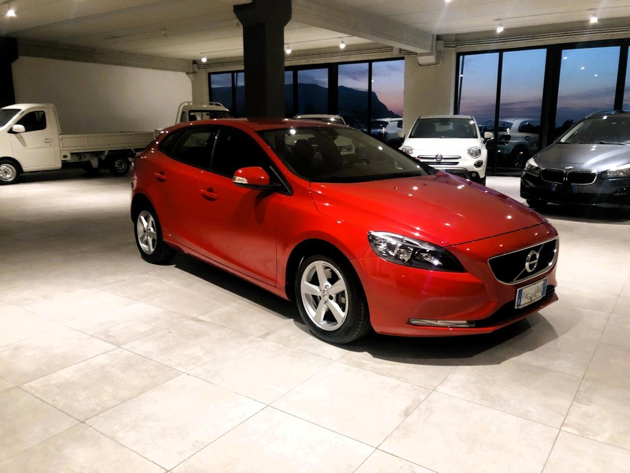 Volvo V40 D2 Geartronic Business Plus