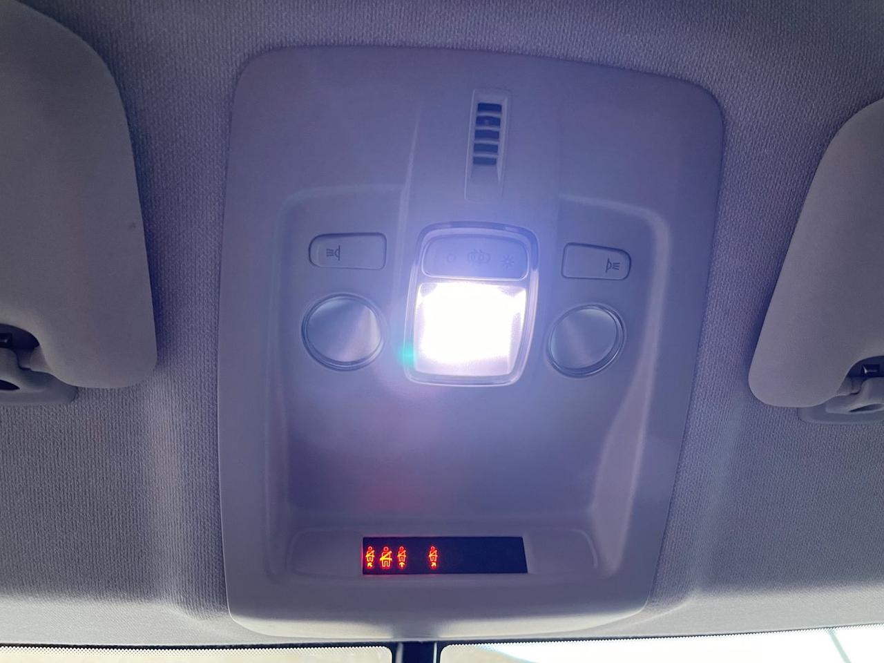 Citroen C4 Cactus 1.6 Blue HDi 100 Shine #12127