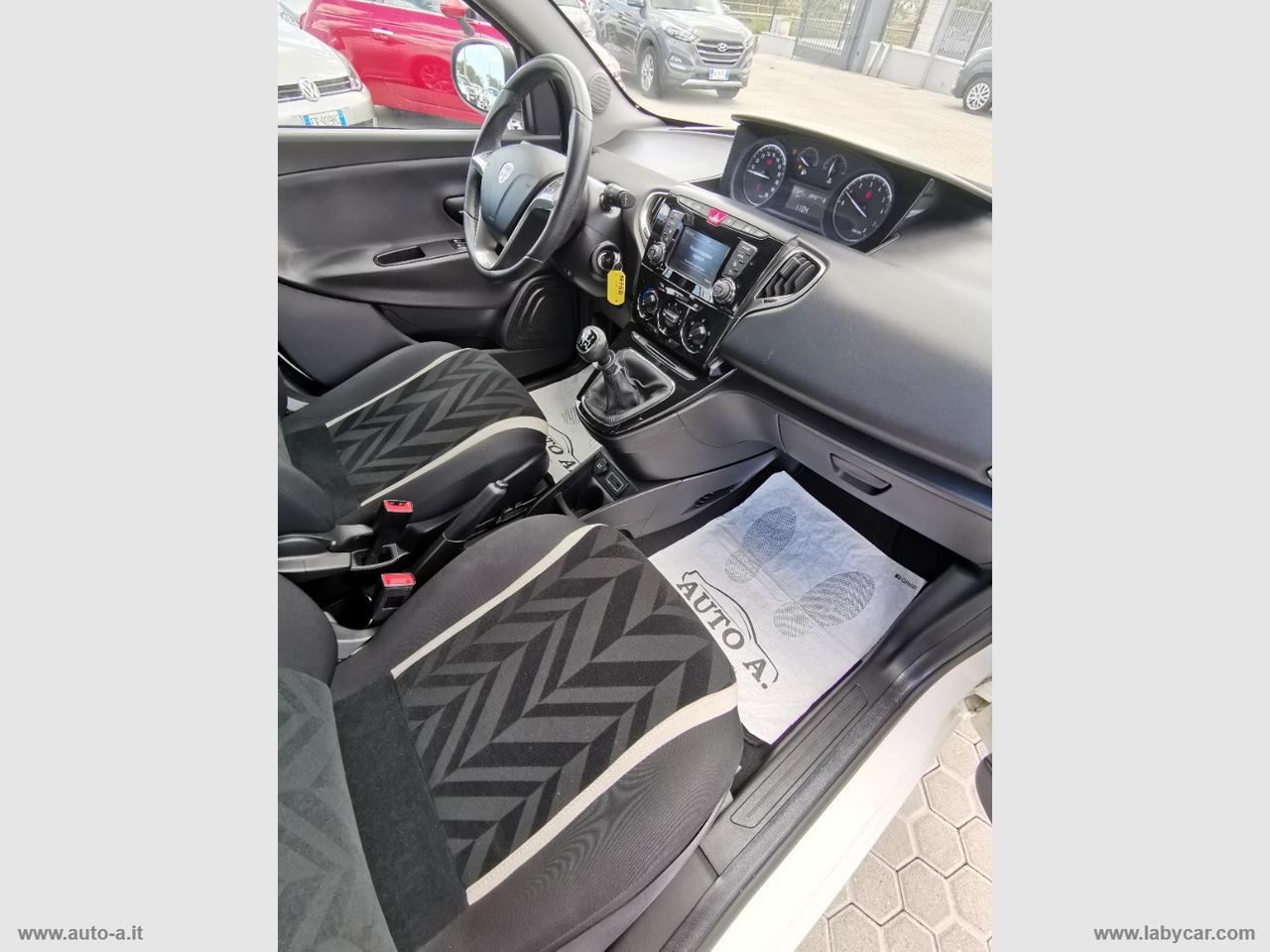 LANCIA Ypsilon 1.2 69 CV 5p. Gold