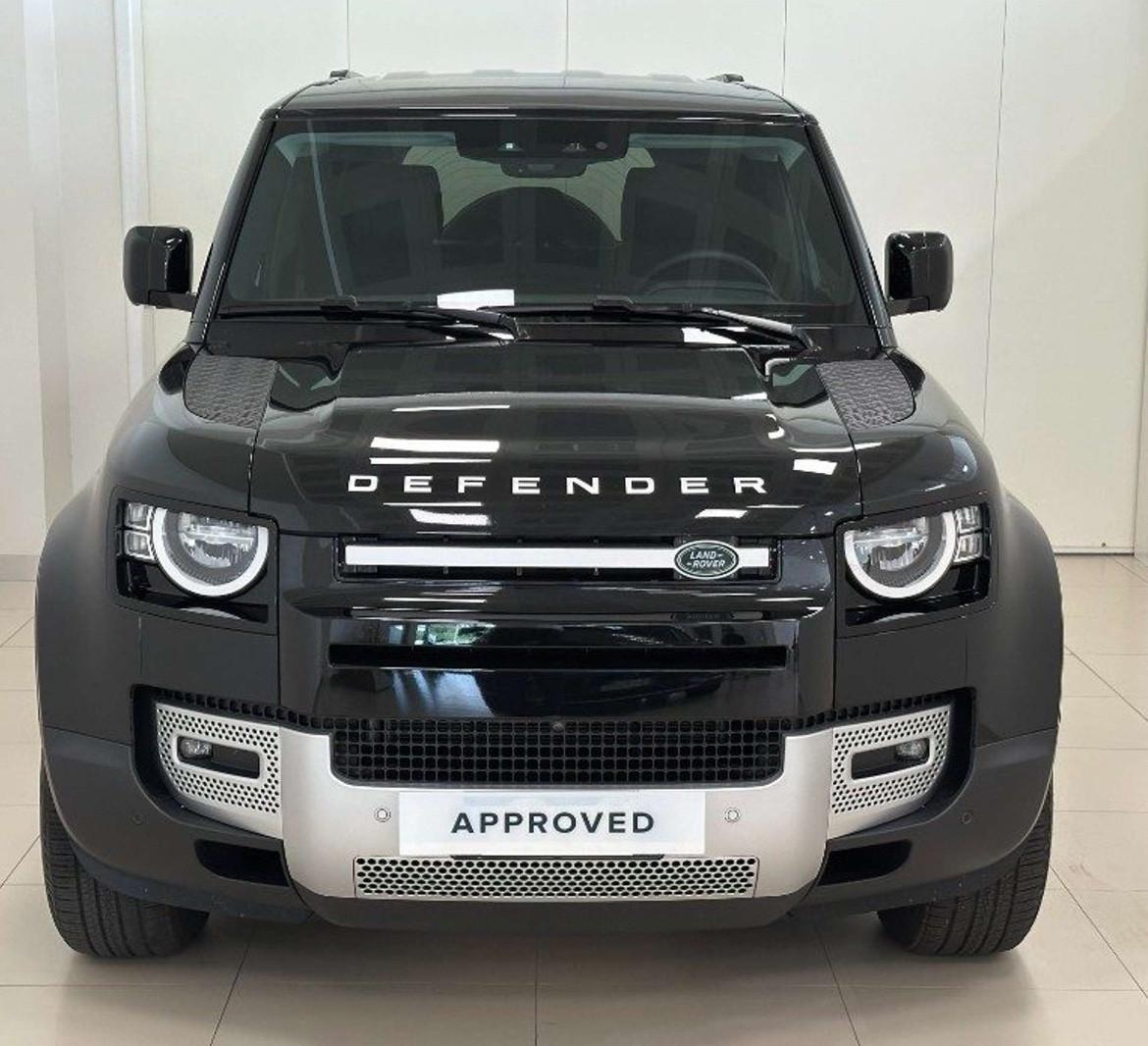 Land Rover Defender 110 3.0D I6 250 CV AWD Auto X-Dynamic NOLEGGIO 12 MESI