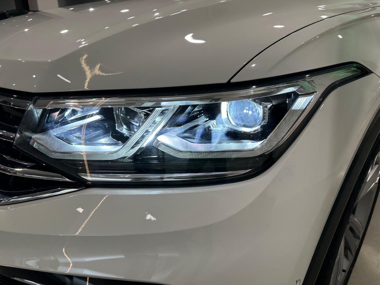 Volkswagen Tiguan 2.0 TDI 150 CV SCR DSG R-Line