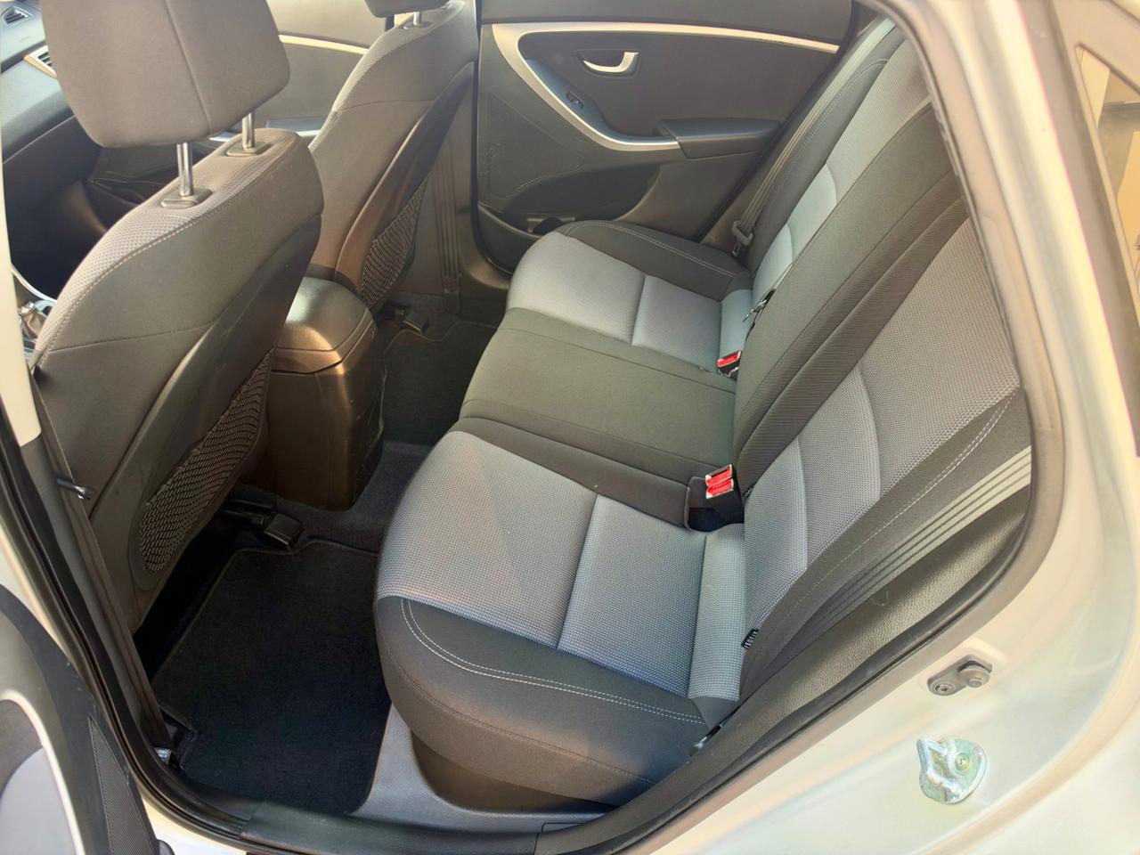Hyundai i30 1.6 GDI 5p. Style A/T PERFETTA