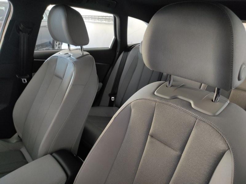 AUDI A4 5ª serie - A4 Avant 35 TFSI S tronic Business Advanced