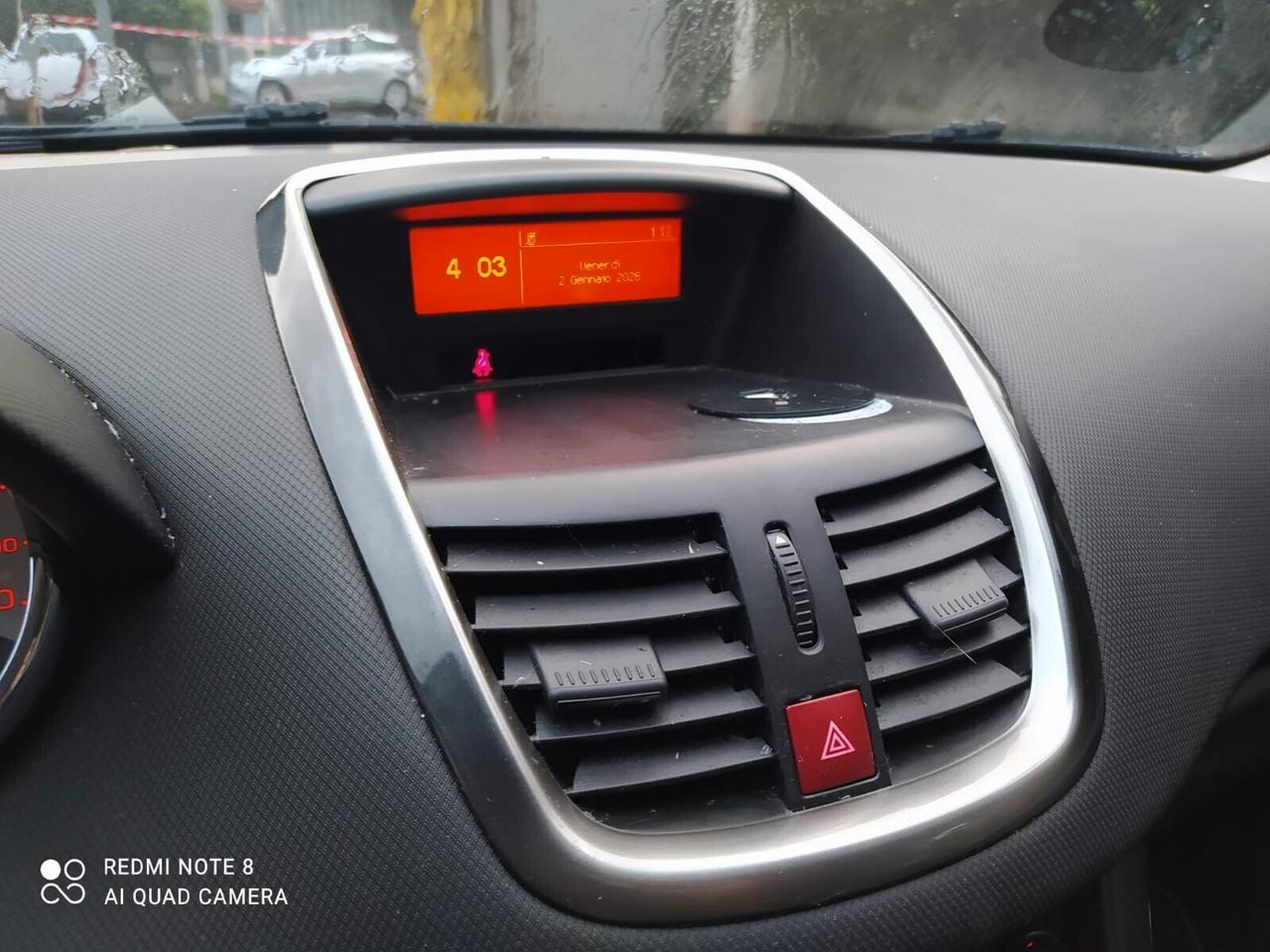 Peugeot 207 1.6 VTi CC Féline