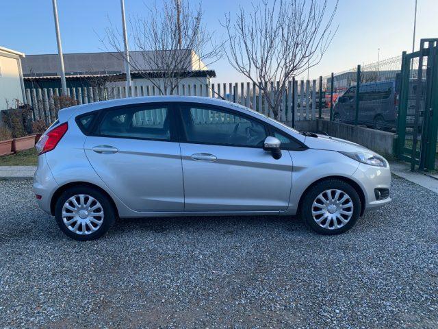 FORD Fiesta 1.5 TDCi 75CV 5 porte Black & White Edition