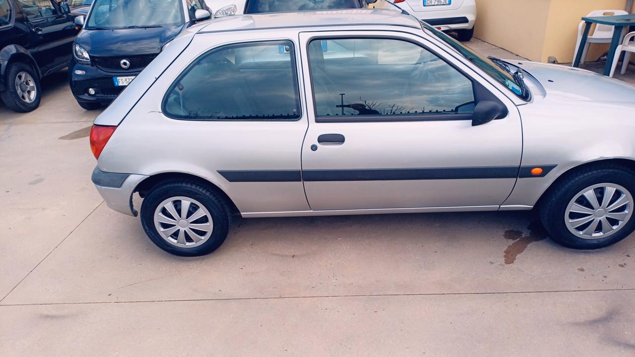 Ford Fiesta 1.1 5 porte