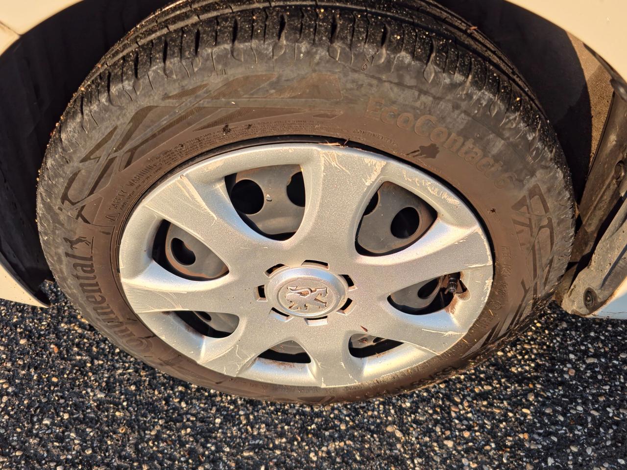 Peugeot 107 1.0 68CV 5p. Sweet Years 2009-E4 Manuale NEO