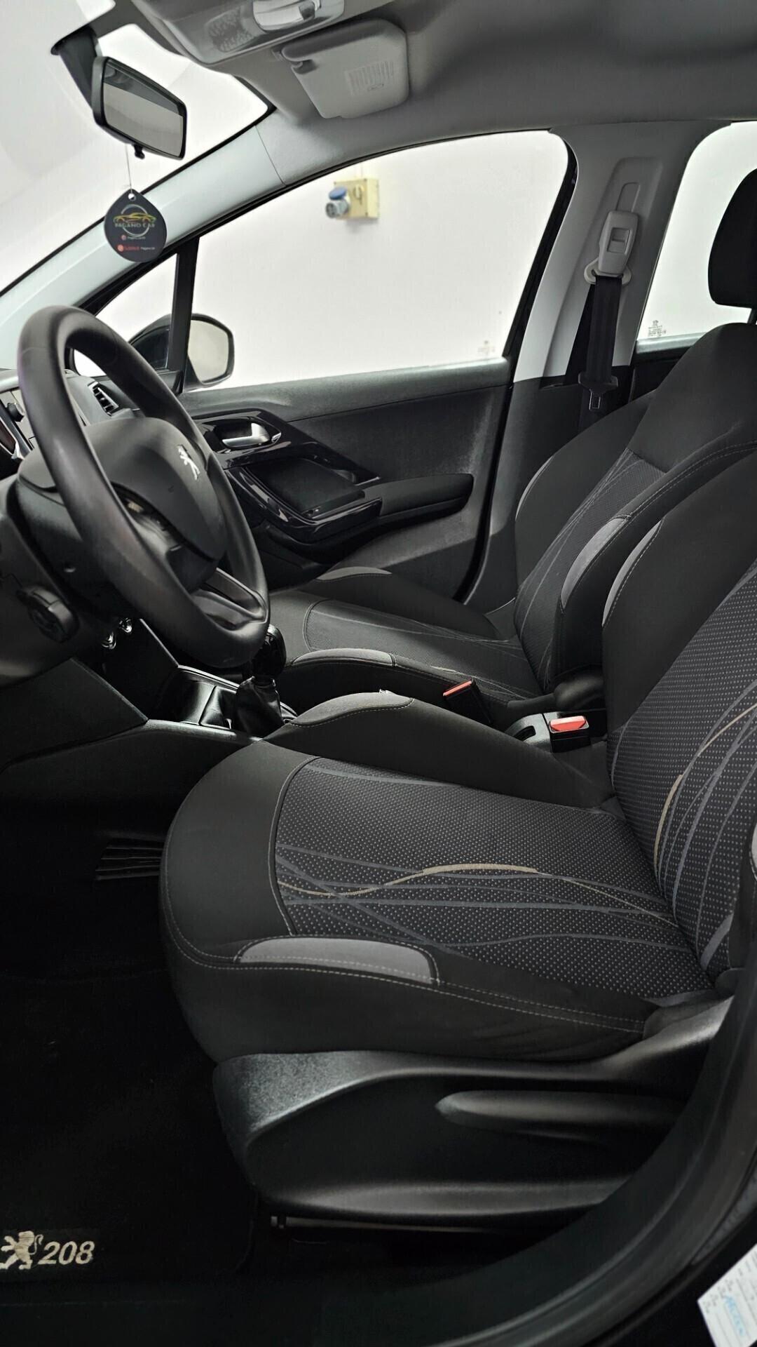 Peugeot 208 1.4 HDi 68 CV 5 porte