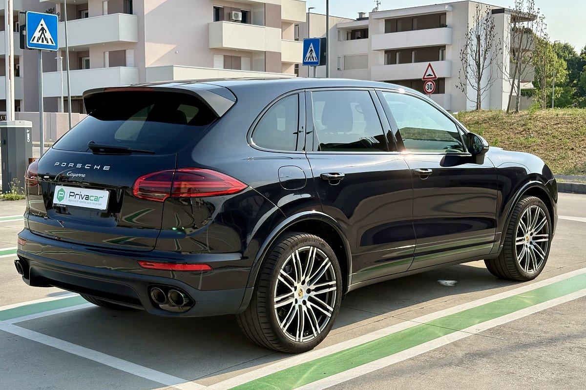 PORSCHE Cayenne 3.0 Diesel Platinum Edition