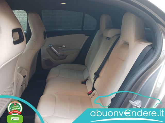 MERCEDES-BENZ A 200 Executive