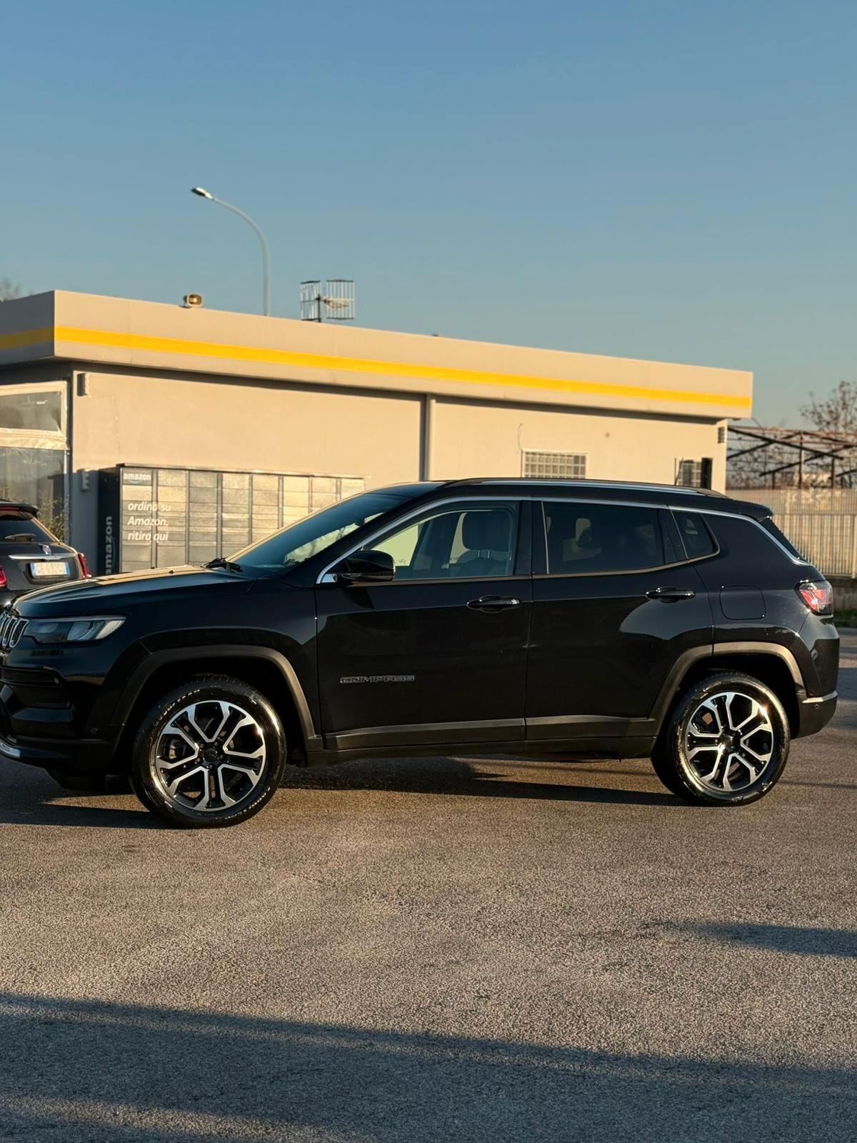 Jeep Compass 4xe Limited hybrid plug in 2022 iva esposta