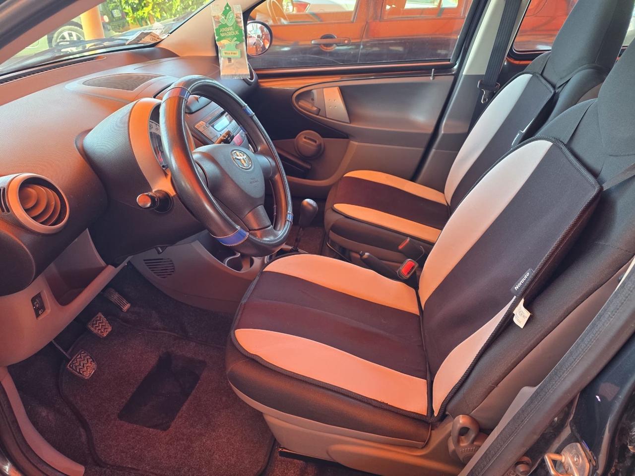 Toyota Aygo 1.0 12V VVT-i 5 porte Now Connect