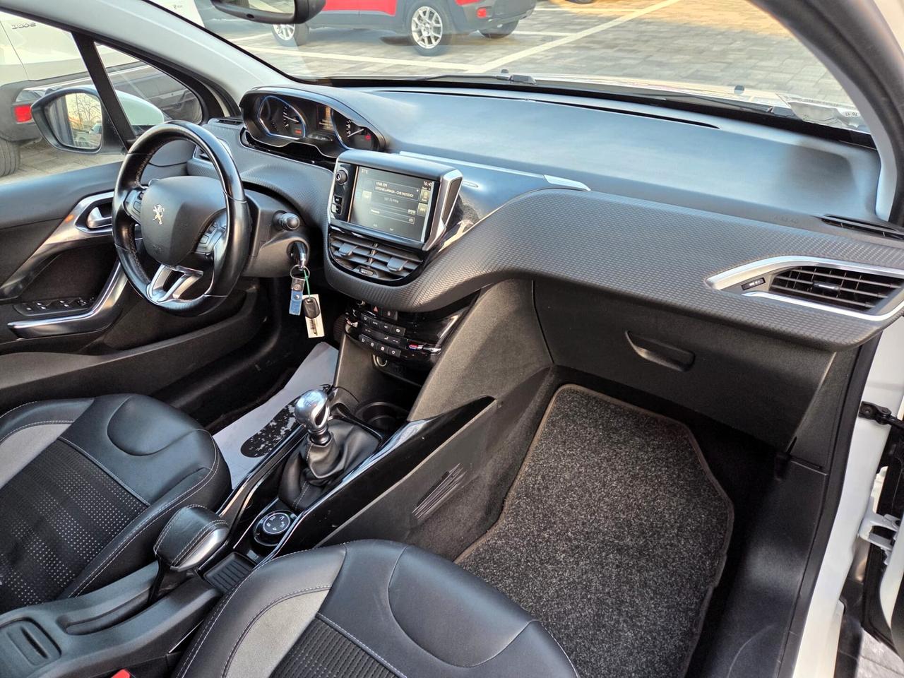 Peugeot 2008 BlueHDi 120 S&S Allure