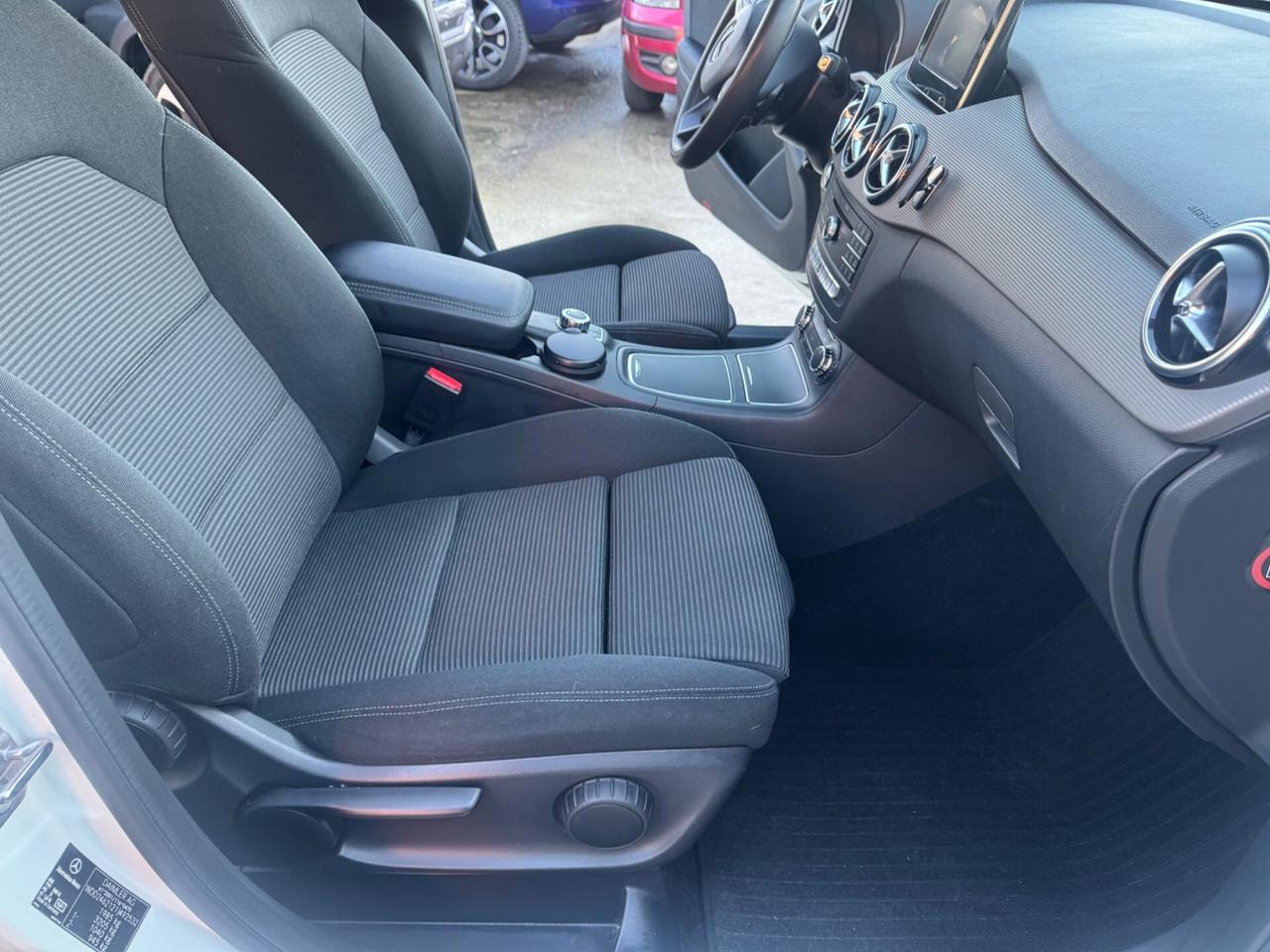 Mercedes-benz B 180 d Automatic Premium neopatentati