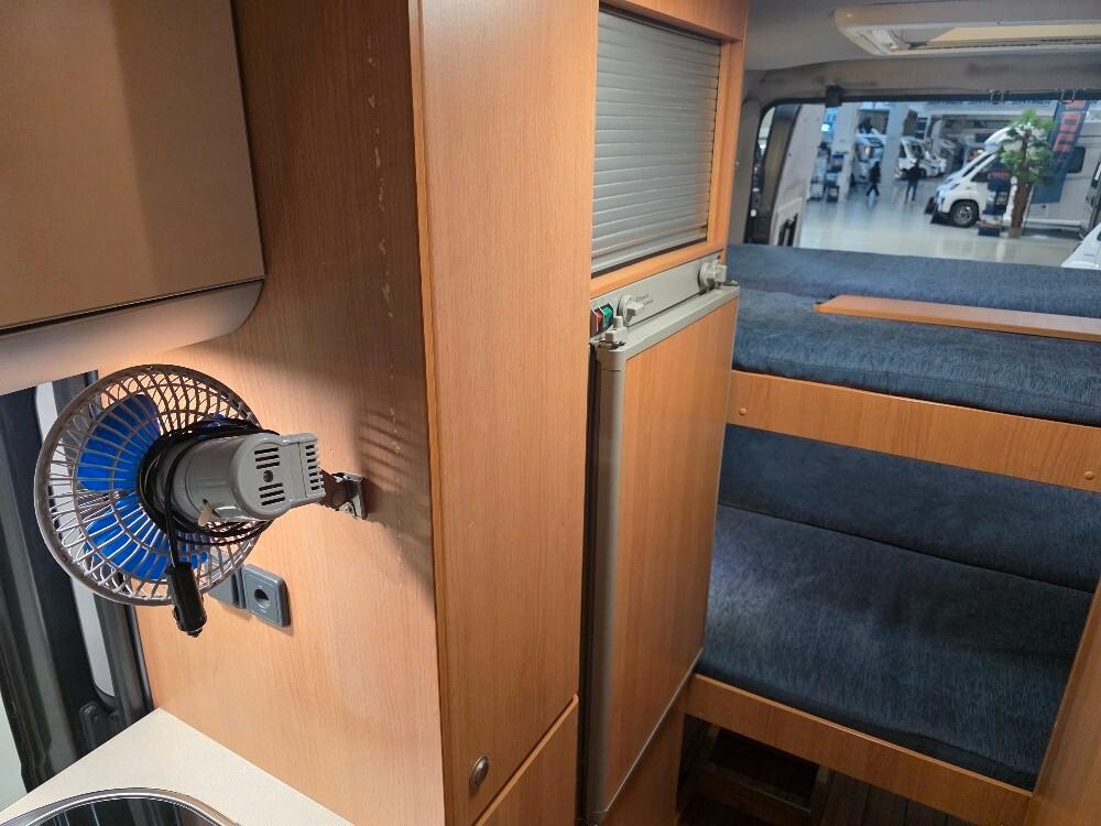 CAMPER VAN WEINSBERG COSMOS