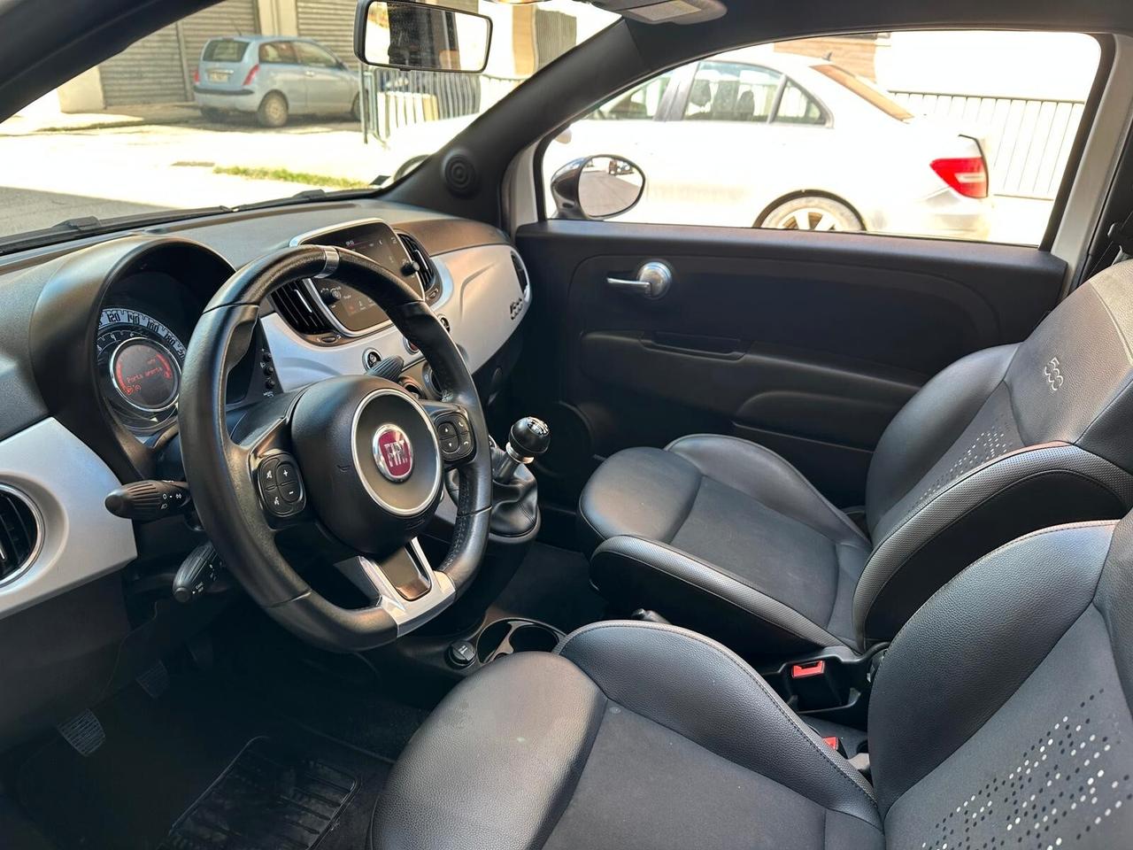 Fiat 500C 1.0 Hybrid Connect