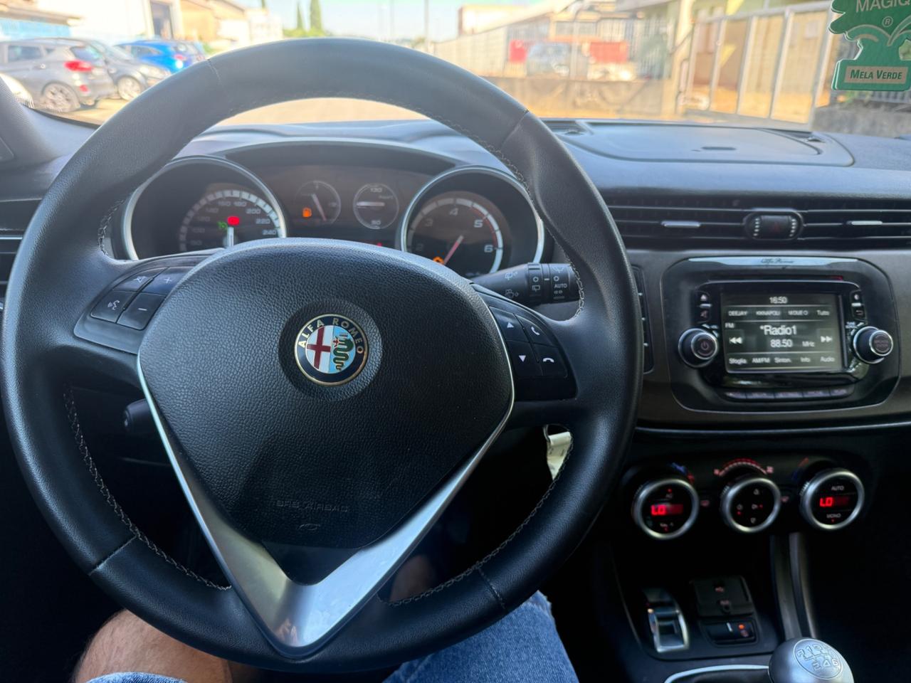 Alfa Romeo Giulietta 1.6 JTDm-2 105 CV Exclusive