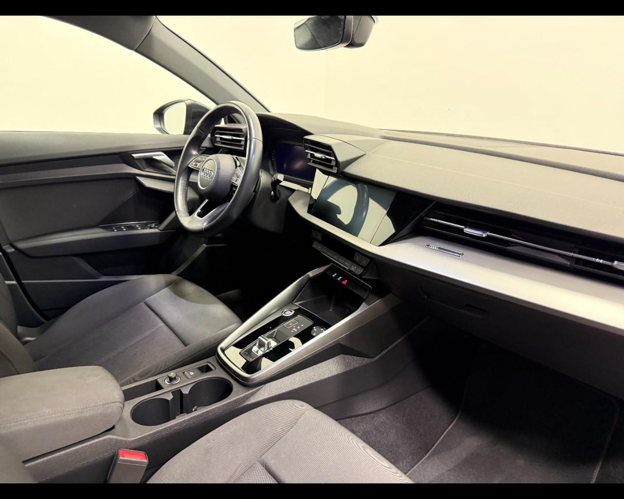 AUDI A3 SPORTBACK 35 TDI S-TRONIC BUSINESS