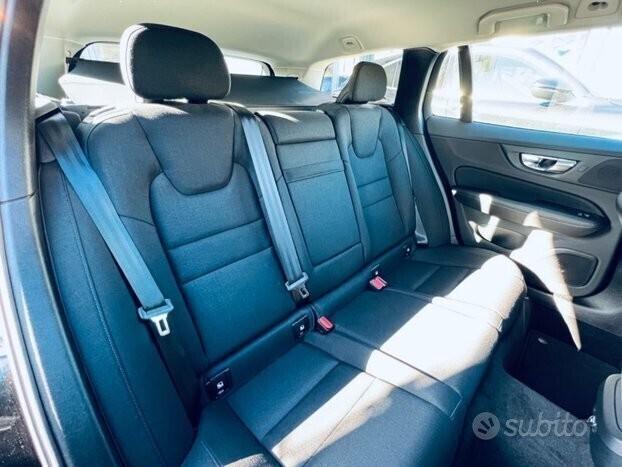 VOLVO V60 D3 Geartronic COCKPIT- CARPLAY