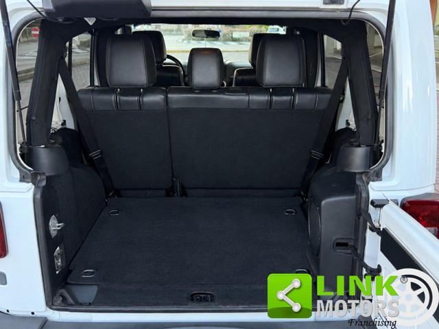 JEEP Wrangler Unlimited 2.8 CRD DPF Sahara Auto