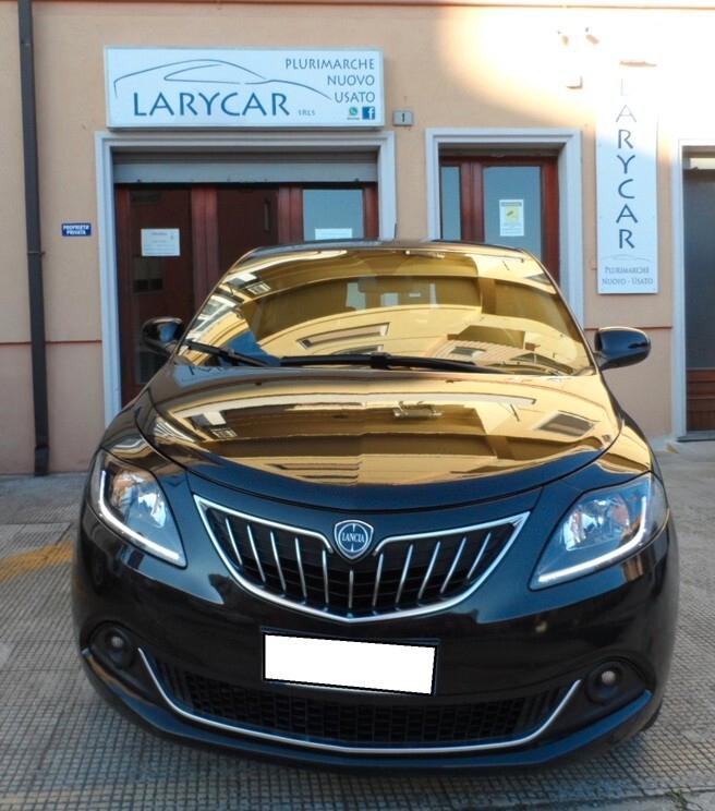 Lancia Ypsilon 1.0 FireFly 70 CV Hybrid Gold