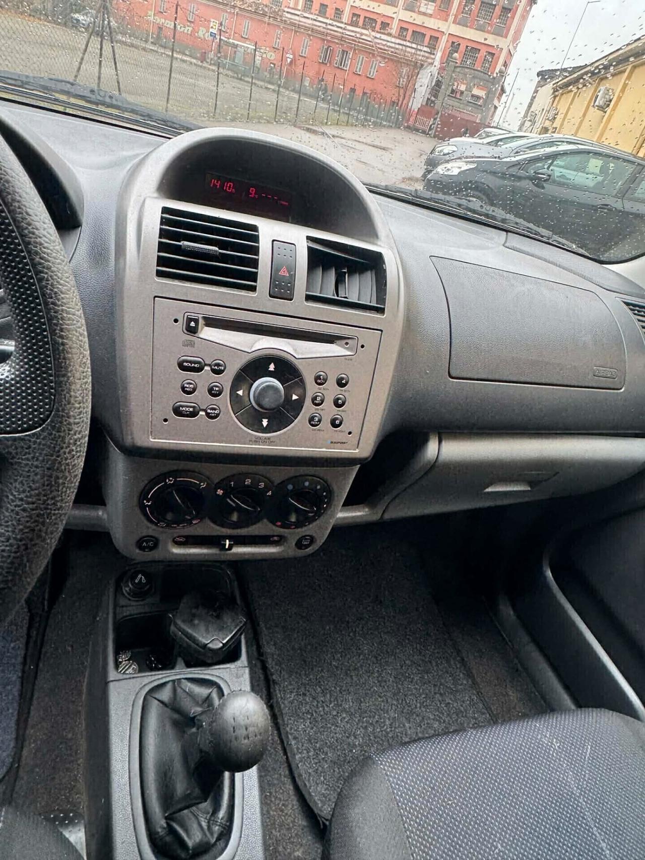 Suzuki Ignis 2007 1.3 Benz 4X4 125.000 KM
