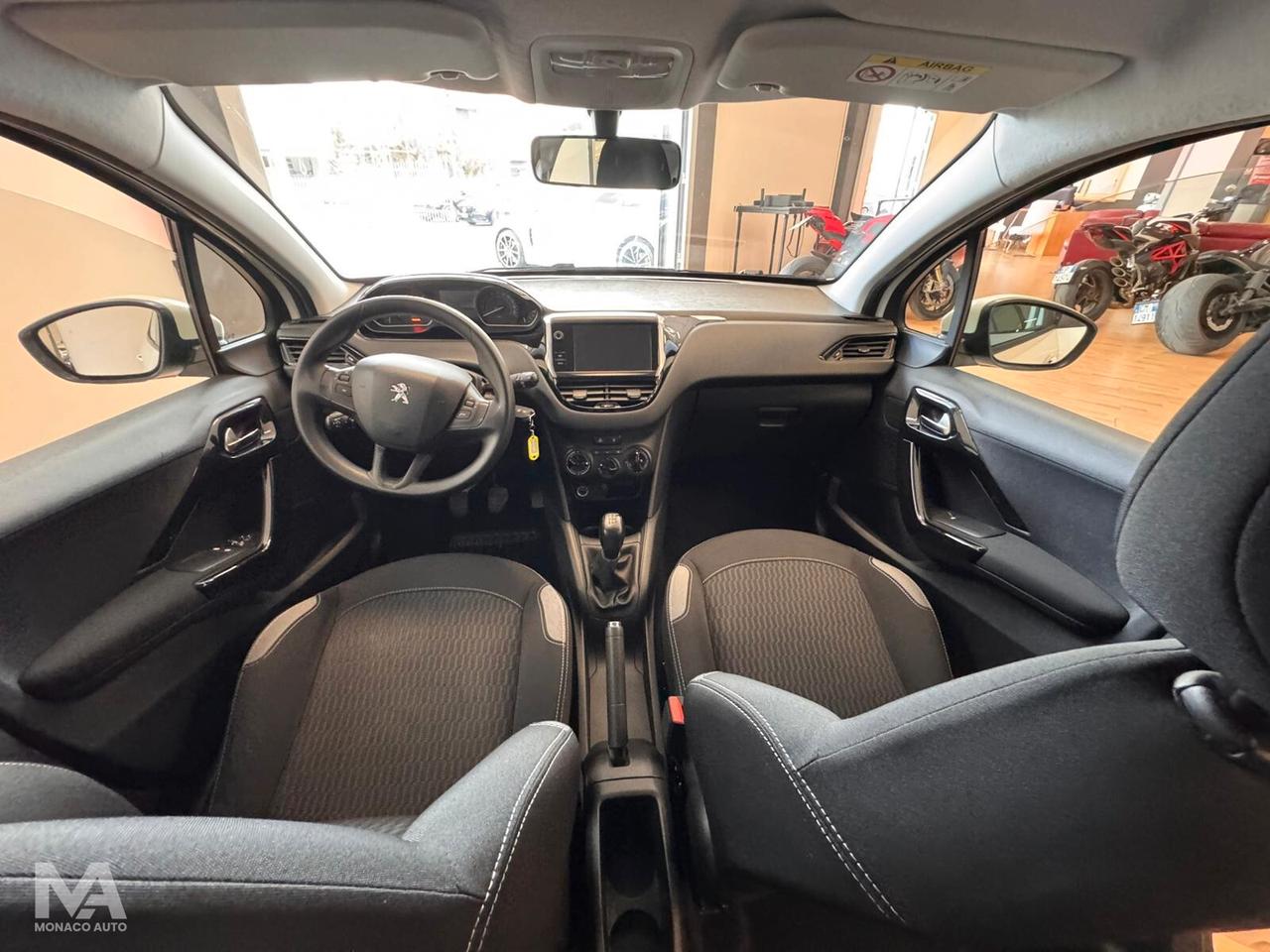 Peugeot 208 1.4 HDi 68 cv Active 2015
