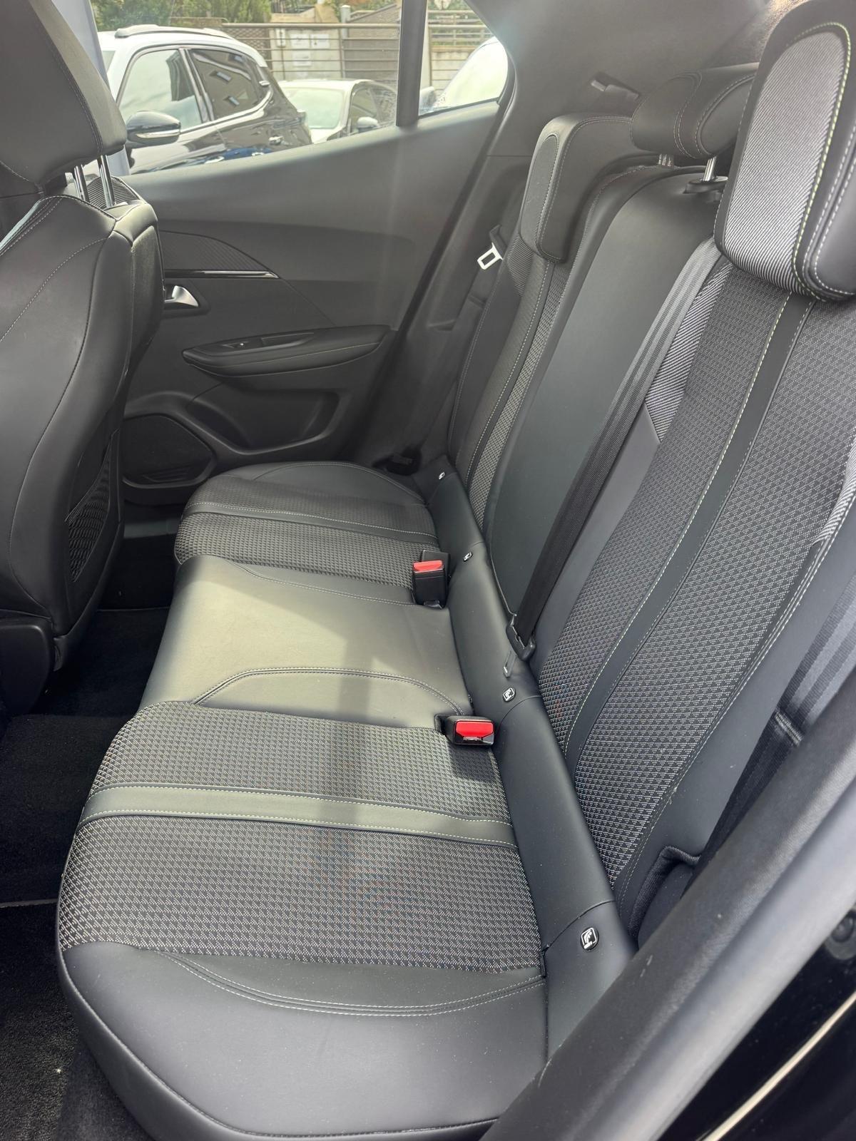 Peugeot 2008 BlueHDi 130 S&S EAT8 GT