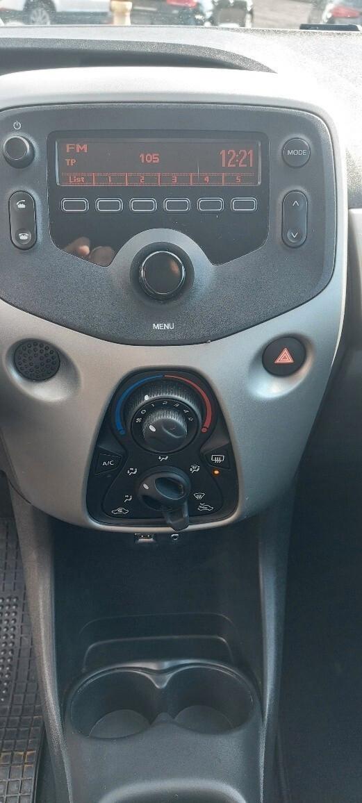 Peugeot 108 VTi 68 3 porte Access