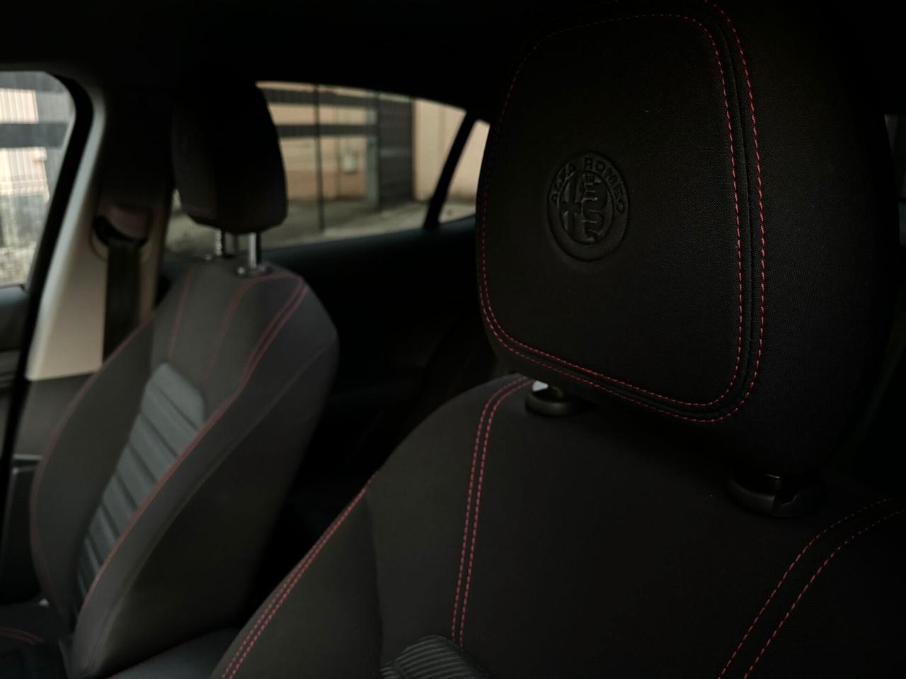 Alfa Romeo Stelvio 2.2 Turbodiesel 190 CV AT8 RWD Executive