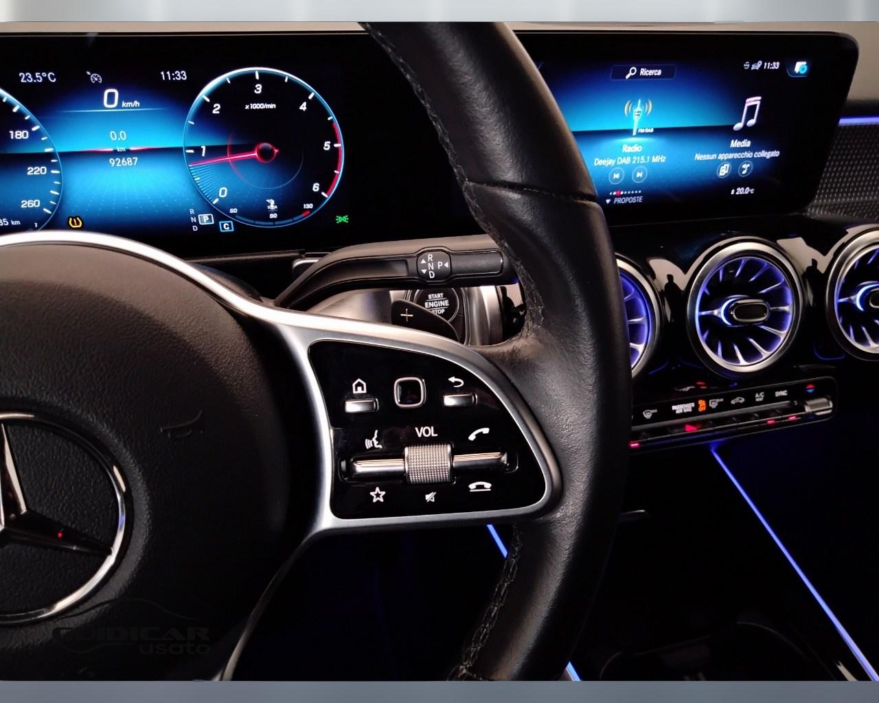 Mercedes-Benz GLB - X247 2019 - GLB 180 d Sport Plus auto